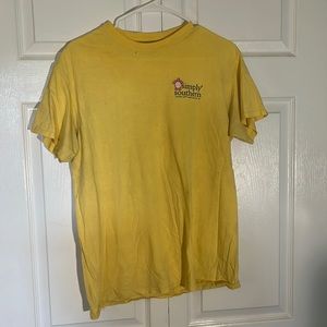 Simply Southern Women’s Medium Yellow Turtle T-Shirt